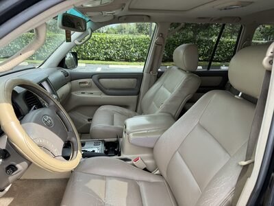 Interior 5